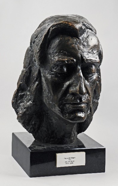 Głowa Chopina, 1975